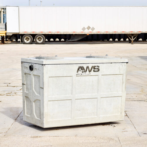 700 Gal Two Manhole Septic Tank